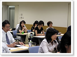 �u���̗l�q